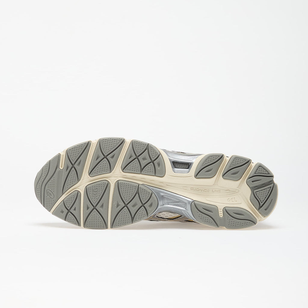 Asics  Gel-Cumulus 16 - Cream/clay Grey 1203A733-101